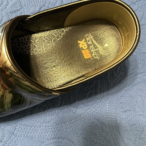 Dansko Clogs. Size 41. Size 11 is this size. - Picture 7 of 7